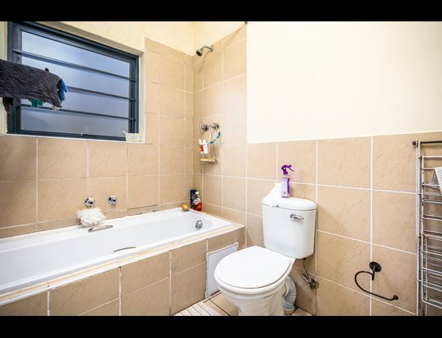 2 BEDROOM APARTMENT FOR SALE IN PARKLANDS